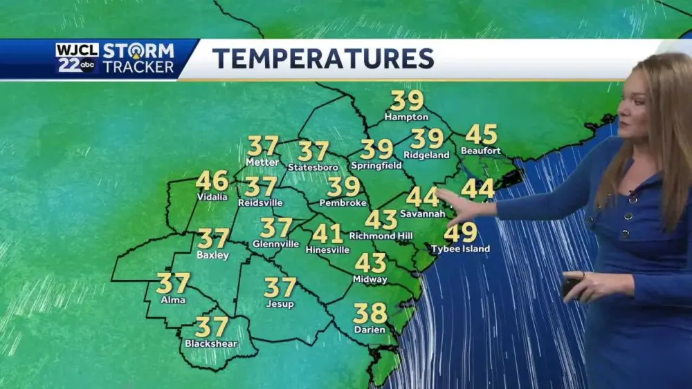 Clear and cool to start the weekend in Savannah