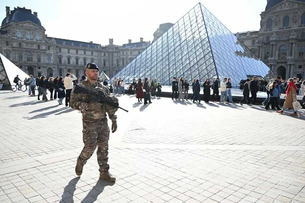 Louvre jewel heist: 2 new suspects handed preliminary charges, Paris prosecutor says