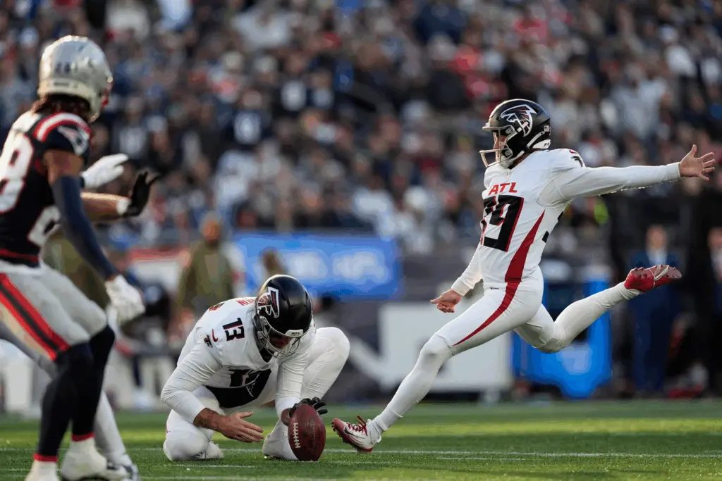 Falcons fall 24–23 at Patriots after late missed PAT despite London’s three TDs