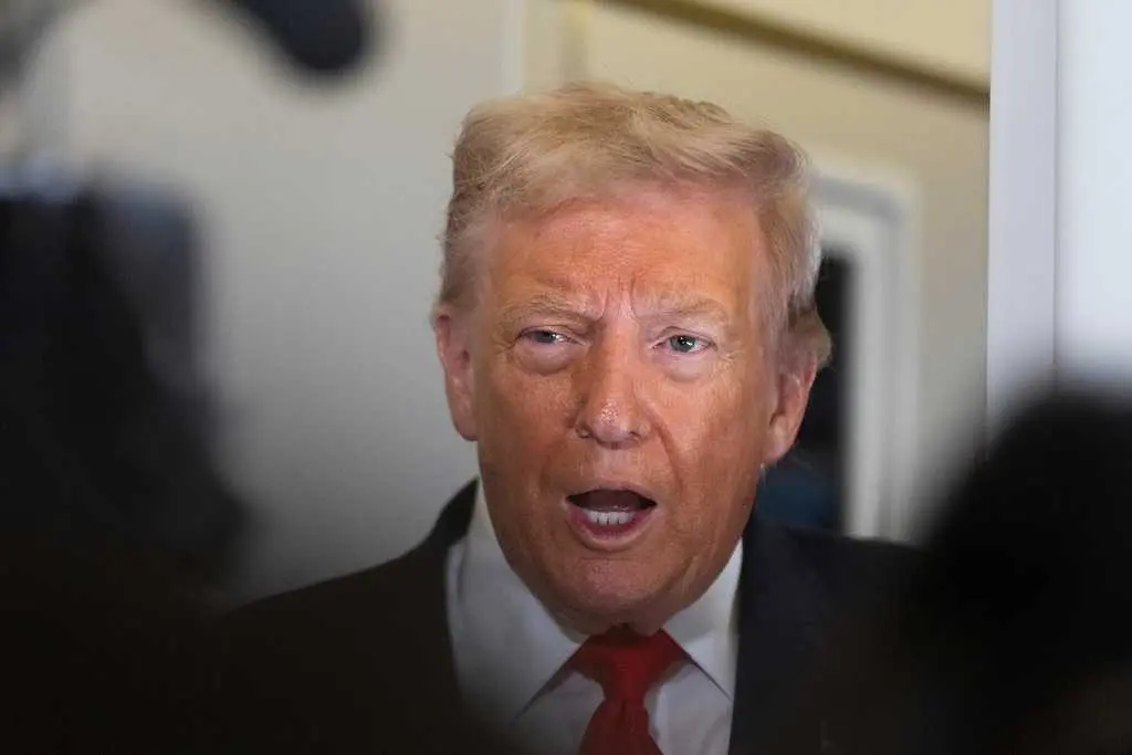 trump-6906878d0bea2-2