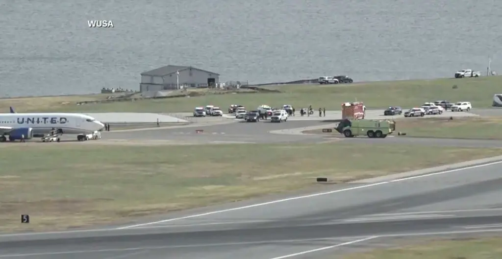 Ground stop at Reagan airport ends after reported bomb threat on United flight