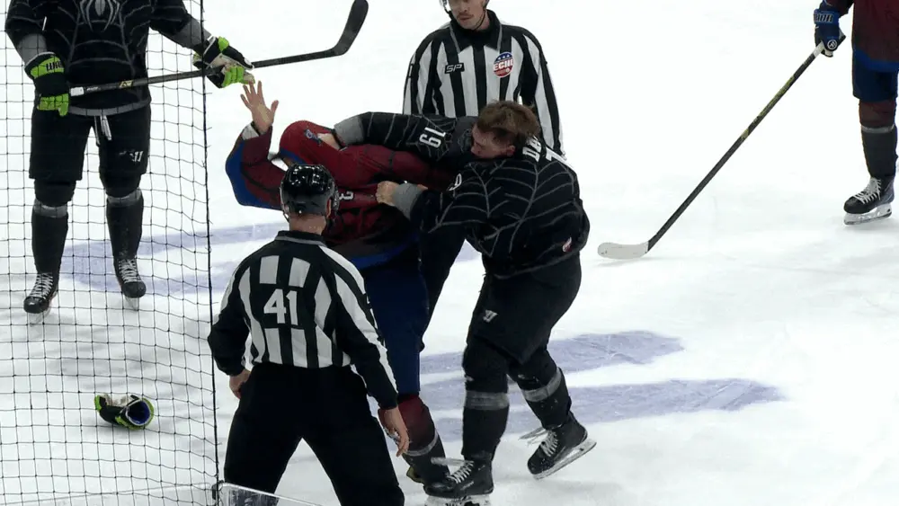 Simpson shines in net, as Ghost Pirates Edge Jacksonville 2–1