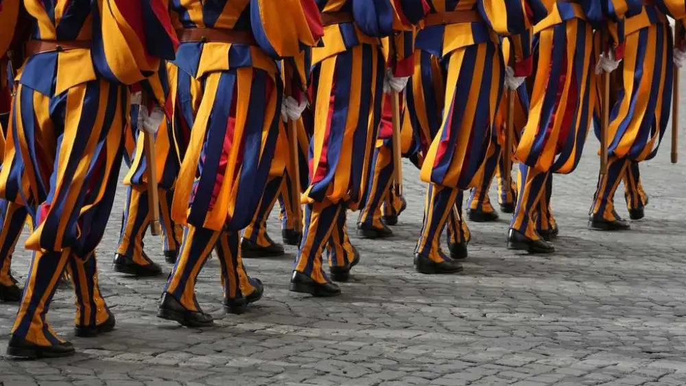 Vatican investigates Swiss Guard after allegations of an antisemitic incident in St. Peter's Square