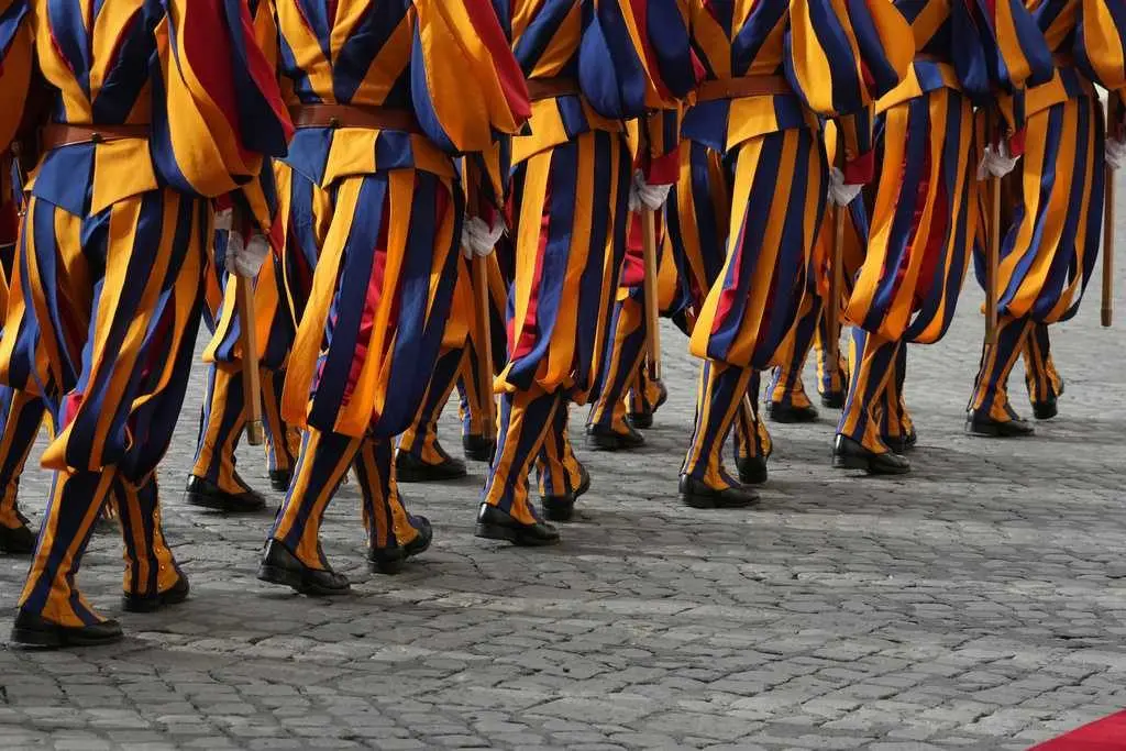 Vatican investigates Swiss Guard after allegations of an antisemitic incident in St. Peter's Square