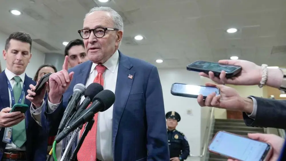 Shutdown proposal pits Democrats' moderates and progressives against centrist Senate dealmakers