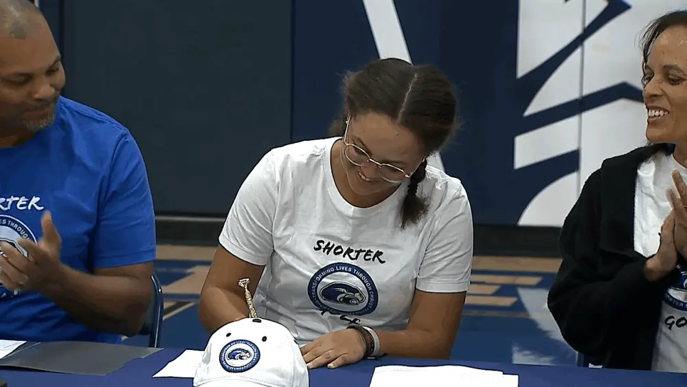 Habersham’s Hayden Price signs to play golf at Shorter University
