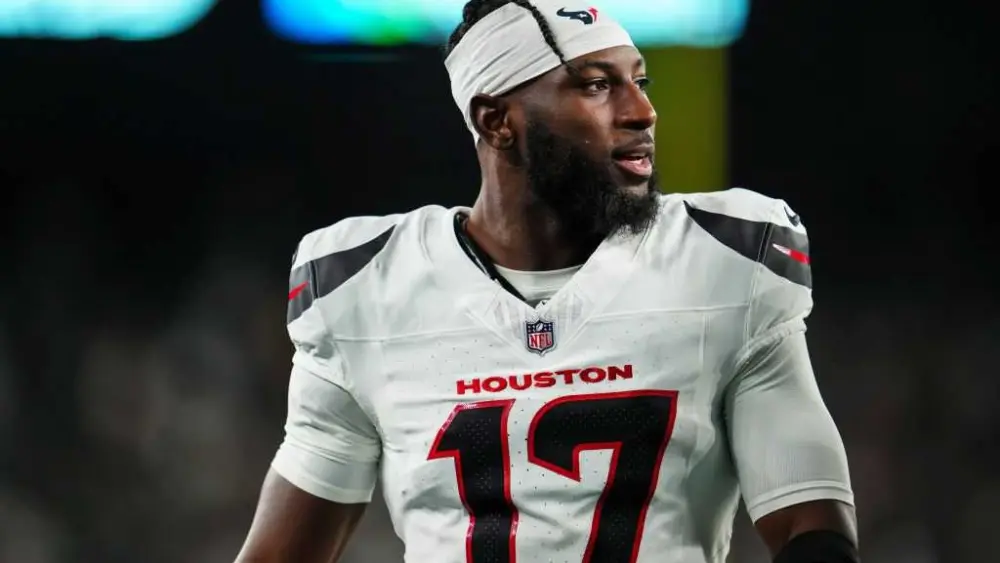 New York Jets player Kris Boyd in critical condition after Manhattan shooting, sources say