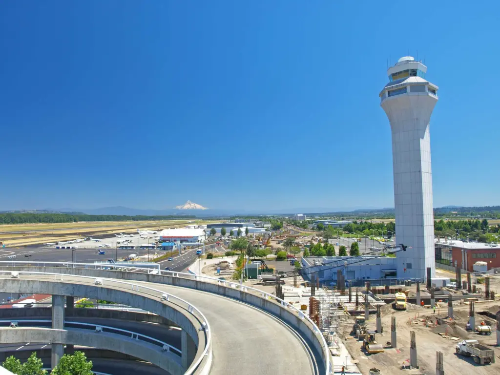 TSA investigating how a meat cleaver made it onto a plane in Portland, Oregon