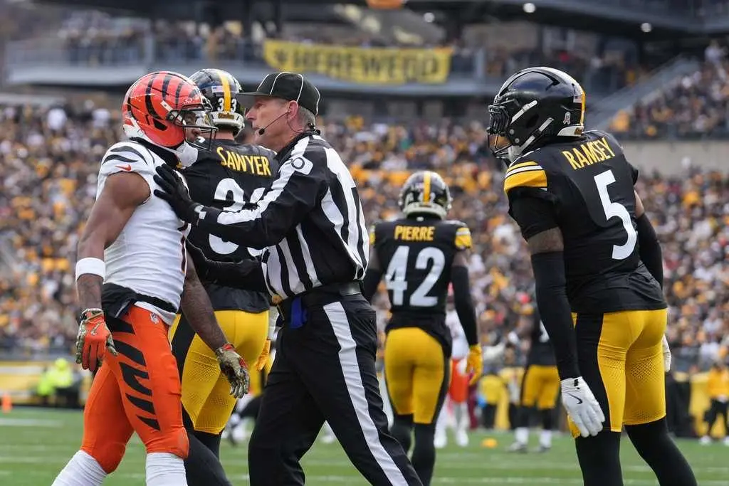 Bengals receiver Ja'Marr Chase suspended 1 game by NFL for spitting on Steelers' Jalen Ramsey