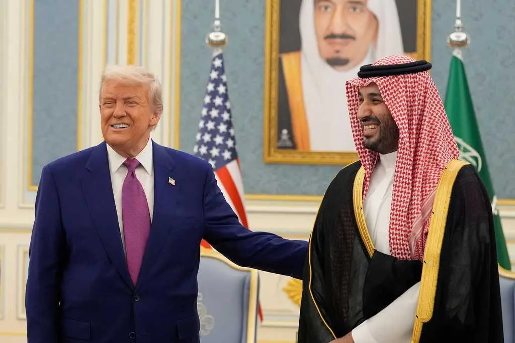 Saudi crown prince gets warm embrace from Trump, US business