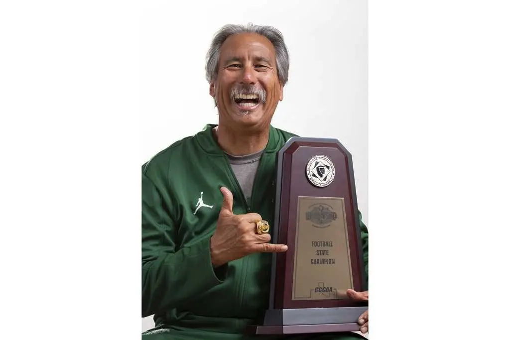 Suspect in murder of Oakland coach from 'Last Chance U' makes first court appearance