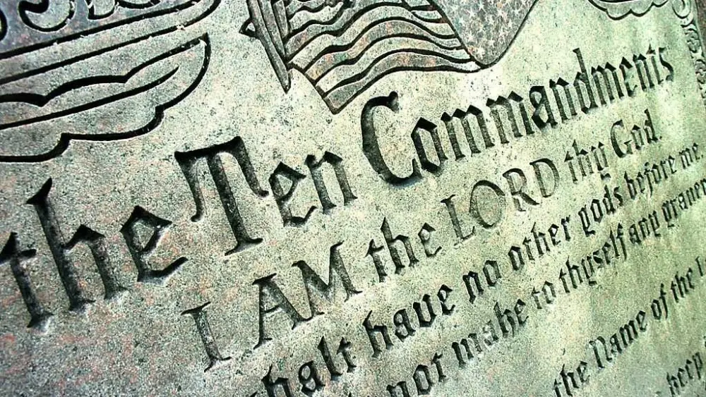 Texas judge temporarily blocks law requiring Ten Commandments in schools