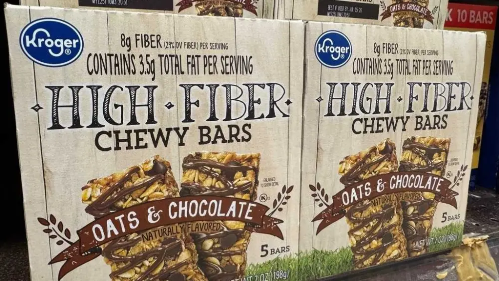 Fiber is something most people could use more of. But experts advise caution with 'fibermaxxing'