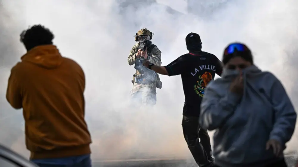 Appeals court pauses order restricting use of force by immigration agents in Chicago-area crackdown