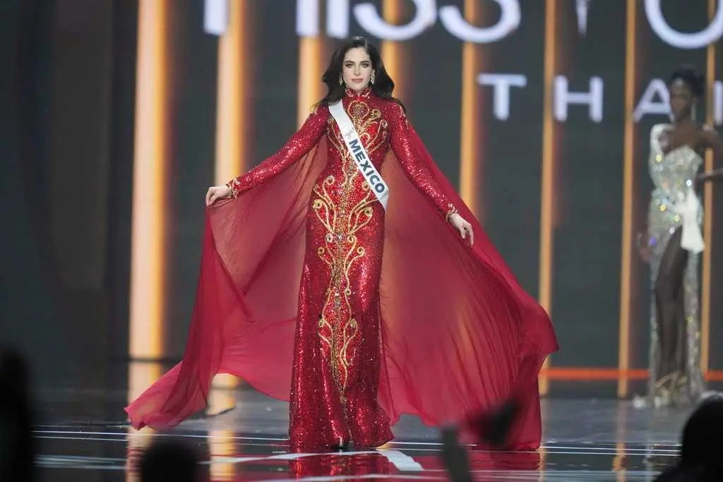 Mexico's bullied pageant contestant gets payback by capturing Miss Universe crown
