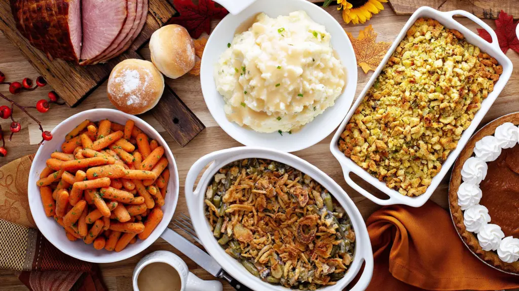 How long can a Thanksgiving buffet sit out? A doctor explains