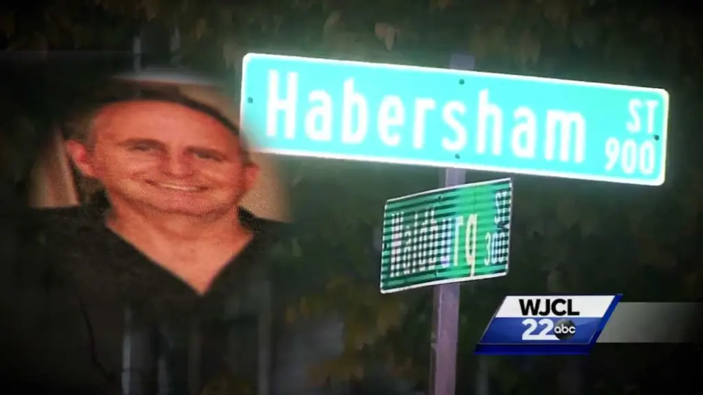 Cold case unit urges tips nearly a decade after Savannah gallery owner killed near Forsyth Park