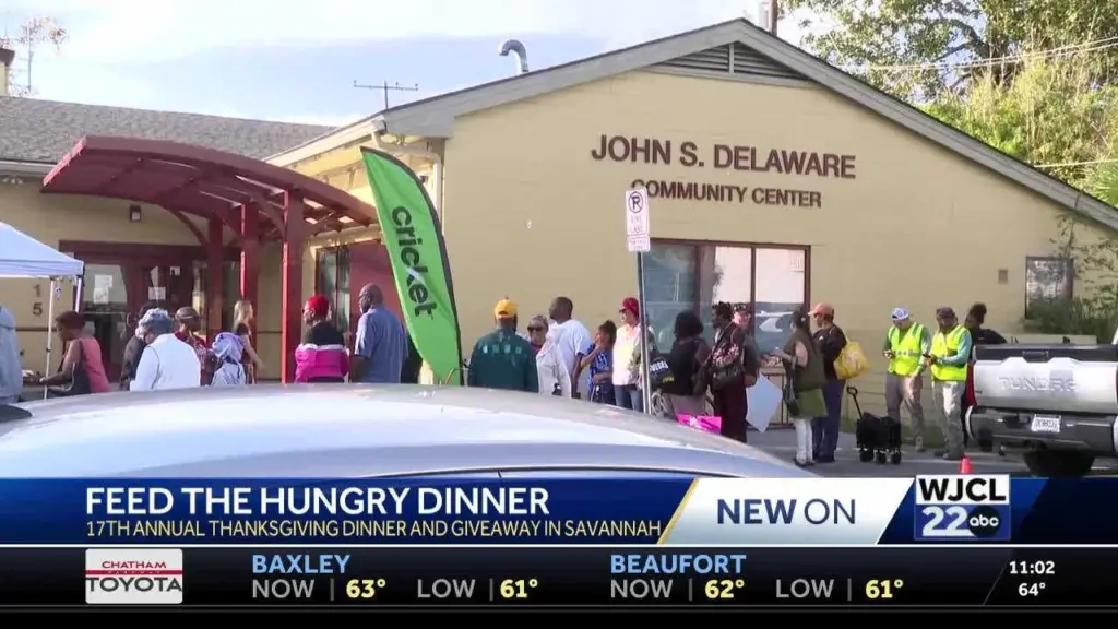 Families hit by shutdown find support at Savannah Thanksgiving giveaway
