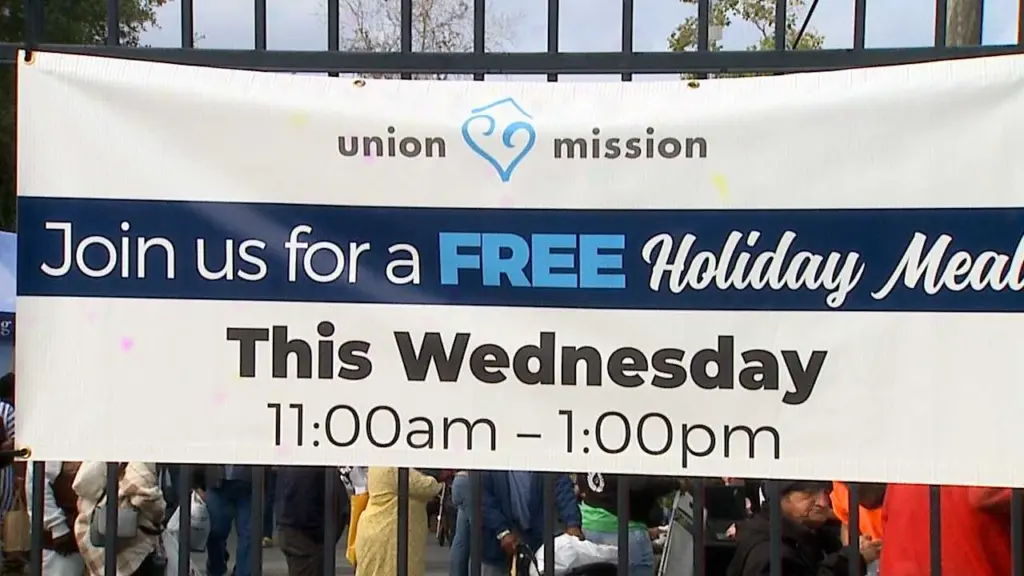 'We're proud to be able to do this': Union Mission Thanksgiving meals