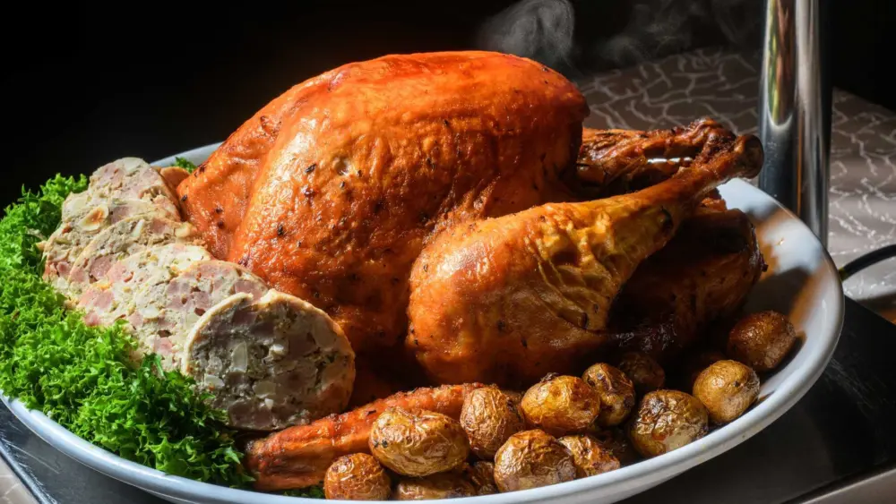 Healthy Thanksgiving tips from a health expert to balance your holiday plate