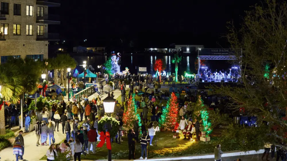 holiday-692842594996f