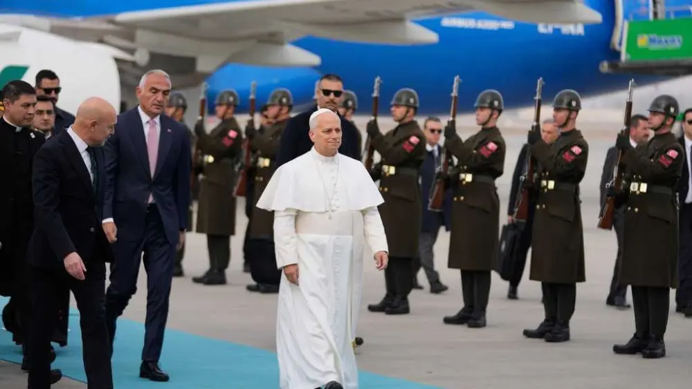 Pope Leo marks Thanksgiving with pumpkin pie as he visits Turkey in his first foreign trip