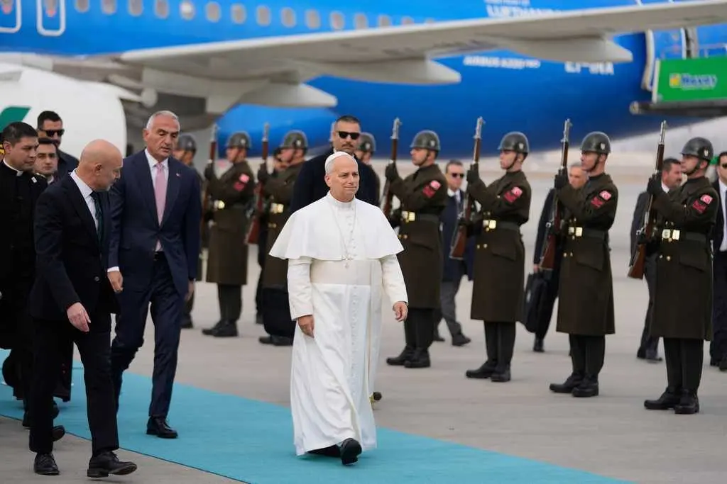 Pope Leo marks Thanksgiving with pumpkin pie as he visits Turkey in his first foreign trip