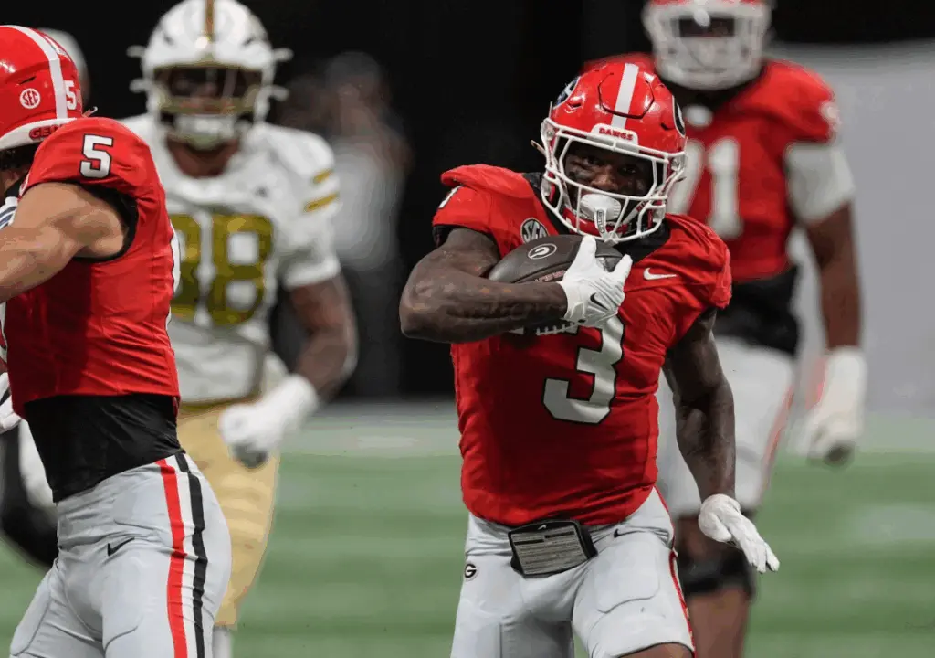 No. 4 Georgia holds off No. 23 Georgia Tech 16-9 for 8th straight win in series