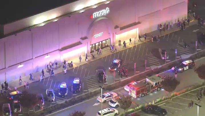 3 injured in shooting at shopping in the Bay Area on Black Friday