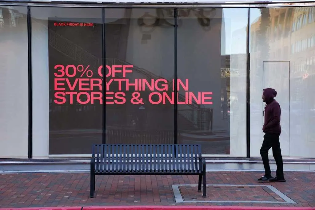 Cyber Monday hits record online sales as shoppers chase deals