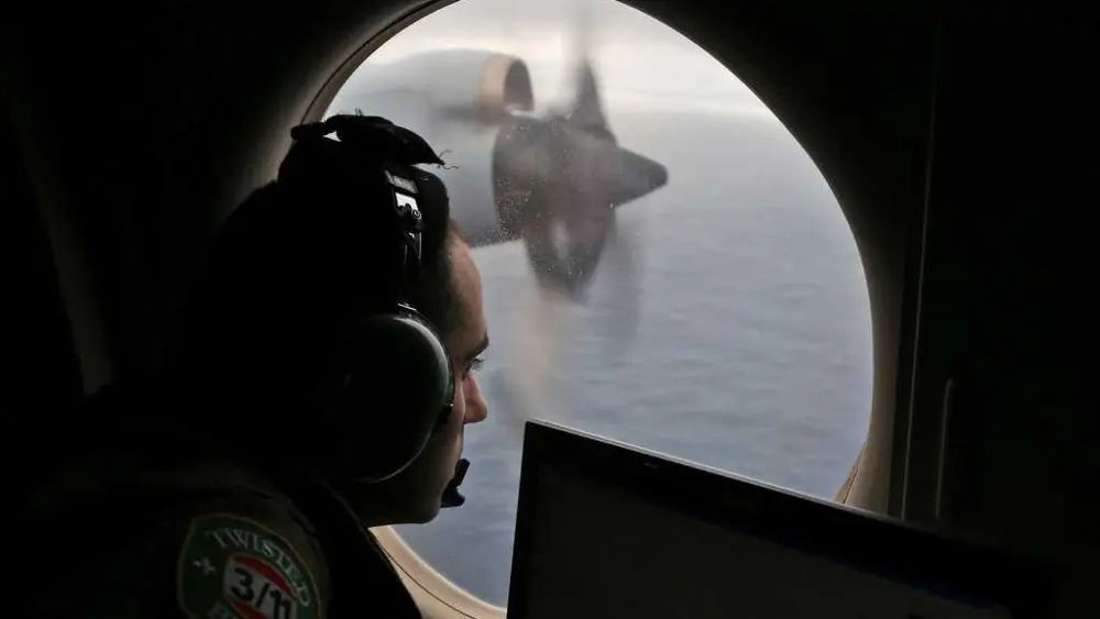 Deep-sea search for Malaysia Airlines Flight 370 to resume Dec. 30