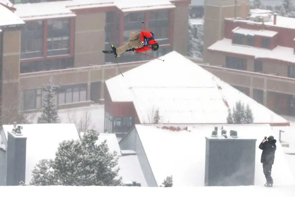 Olympic skiers use filmmaking to fuel creativity