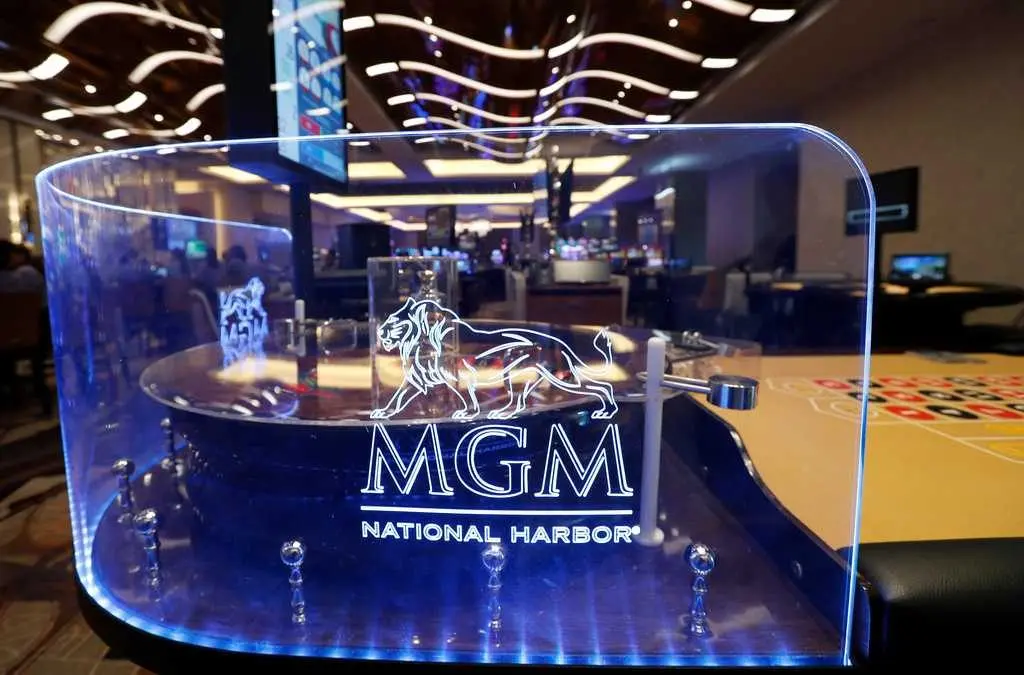 1 dead after shooting at food court at MGM National Harbor in DC, police say