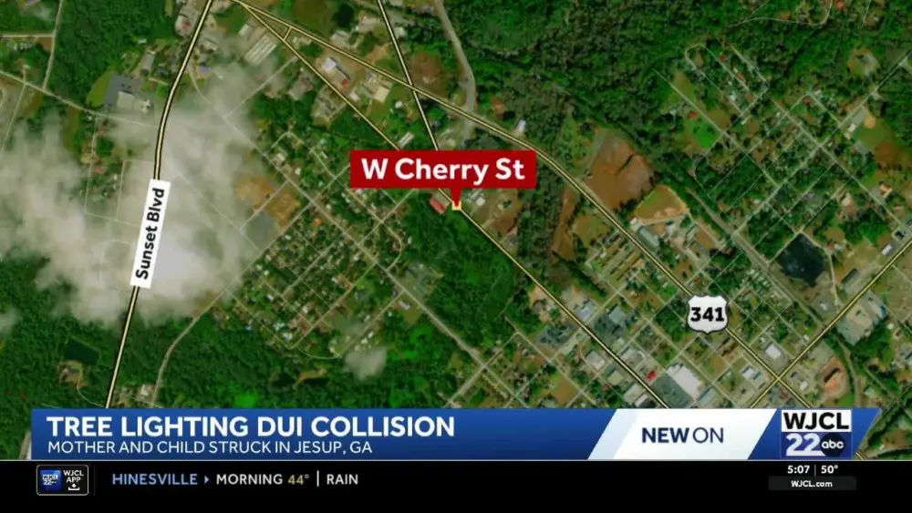 Mother and child struck by vehicle moments before Jesup Christmas tree lighting