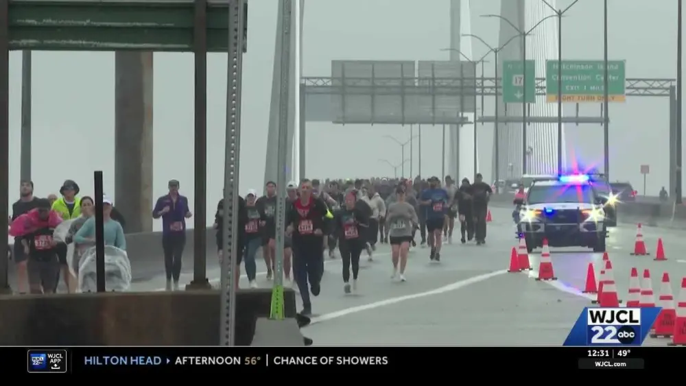 34th annual Enmarket Savannah Bridge Run draws thousands despite steady rain