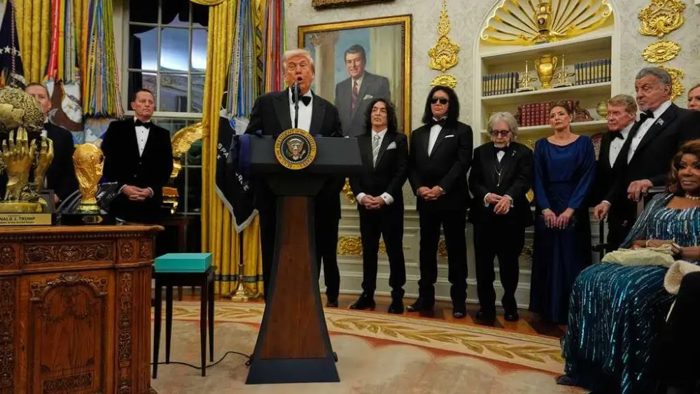 Trump awards medals to the Kennedy Center honorees in an Oval Office ceremony