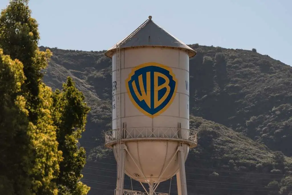 Paramount goes hostile in bid for Warner Bros., challenging a bid by Netflix