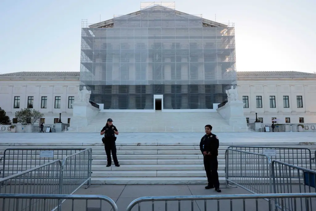 Takeaways: Supreme Court's conservatives ready to back Trump on firings