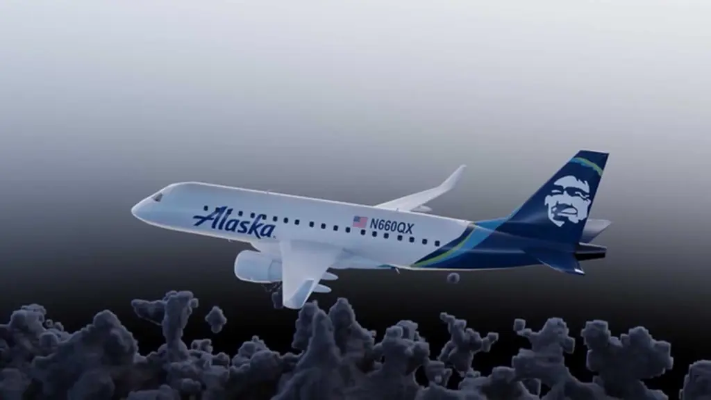 WATCH: Cockpit audio, dash cam video reveals chaos as off-duty pilot tried to shut off engines in 2023