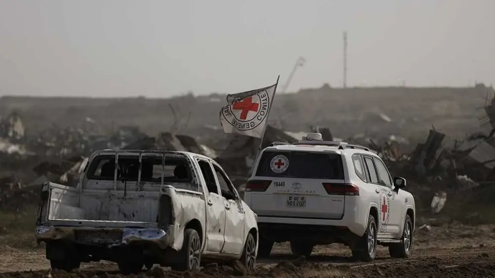 Trump's ceasefire plan for the Israel-Hamas war faces pitfalls as it moves into a new phase