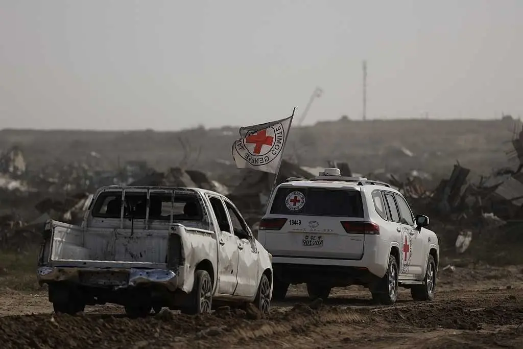 Trump's ceasefire plan for the Israel-Hamas war faces pitfalls as it moves into a new phase