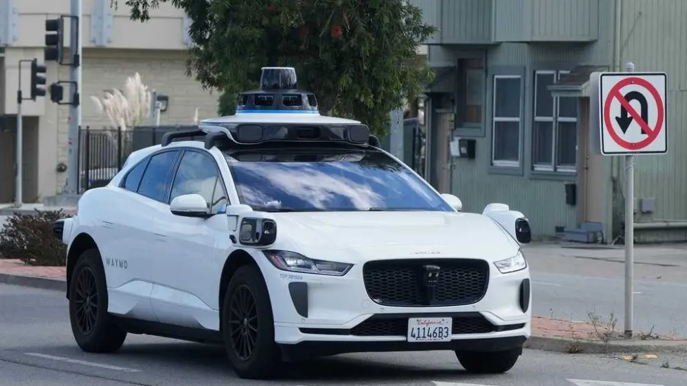 Woman gives birth in a self-driving vehicle in San Francisco, company says