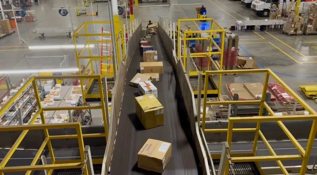 Inside the Holiday Rush: Pooler FedEx Facility in overdrive ahead of Christmas