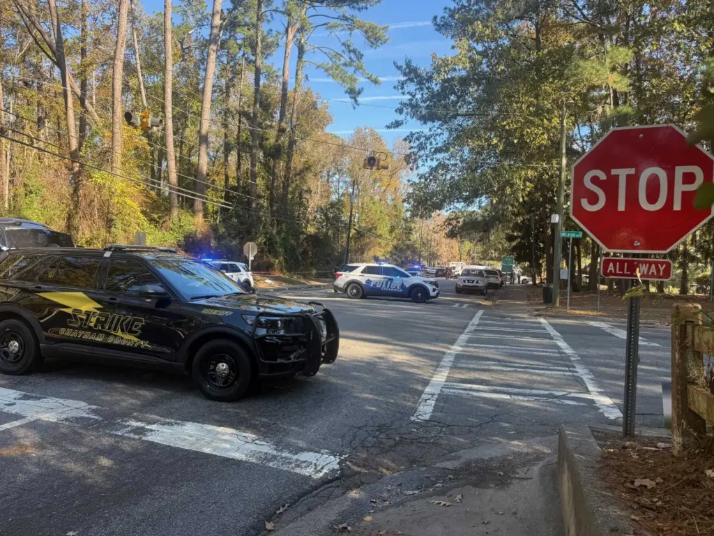 Savannah police search for possibly barricaded suspect after gunfire; nearby school on lockdown
