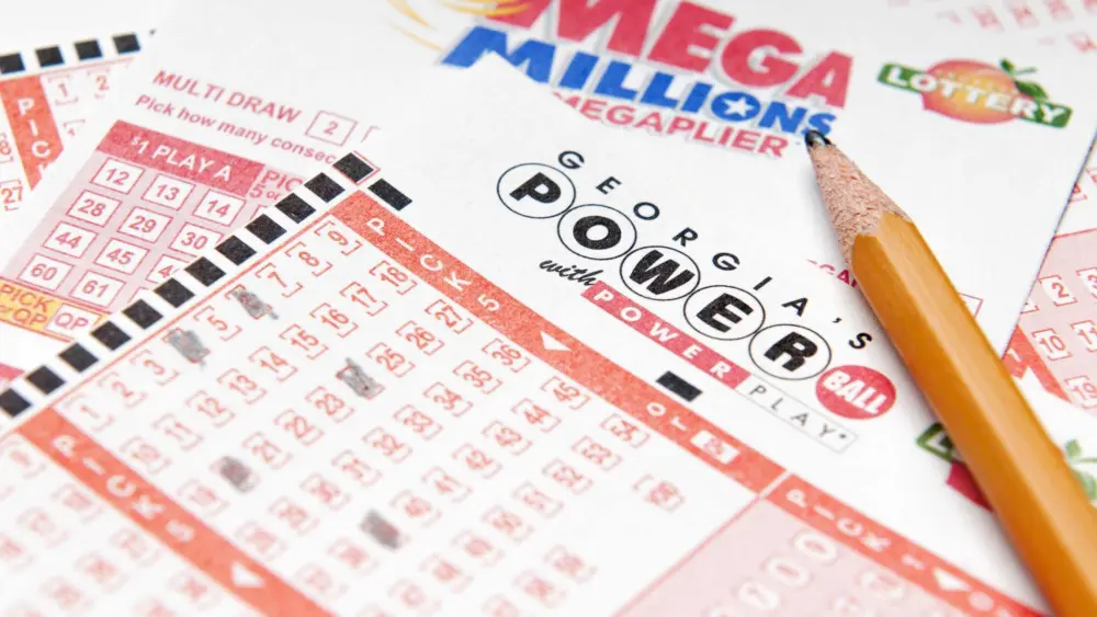 US lottery jackpots used to never reach $1 billion. They've done it 12 times in the last 5 years