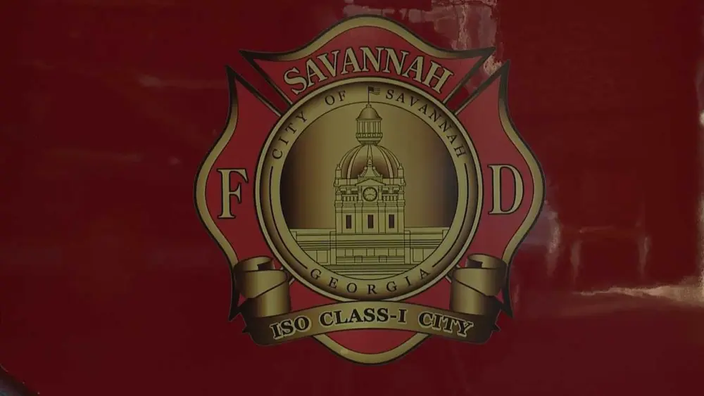 SFD: Porch of Savannah bed and breakfast catches fire