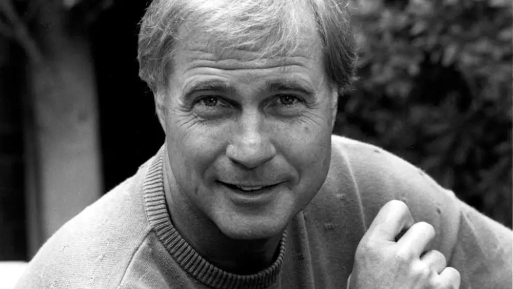 'Buck Rogers' star Gil Gerard dies at 82