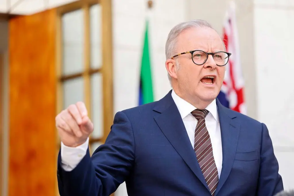 Australian PM announces gun buy-back plan, day of reflection following Bondi Beach shooting