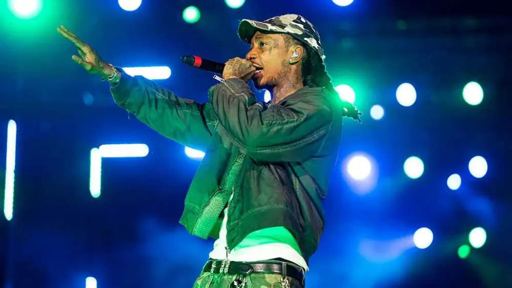 Romanian court sentences US rapper Wiz Khalifa to 9 months for drug possession