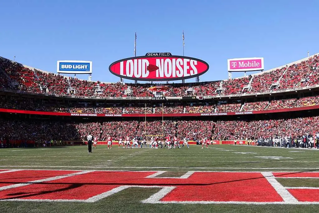 Kansas City Chiefs leaving longtime home at Arrowhead for Kansas site